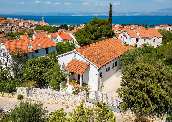 בית נופש House With A Parking Space Sutivan, Brac - 23075