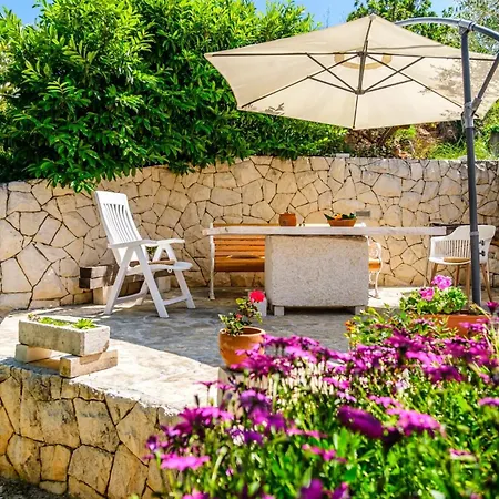House With A Parking Space Sutivan, Brac - 23075 Σπίτι διακοπών *