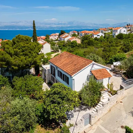 House With A Parking Space Sutivan, Brac - 23075 Σπίτι διακοπών