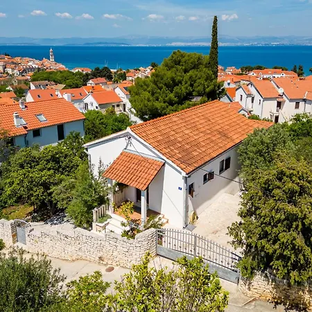 Σπίτι διακοπών House With A Parking Space Sutivan, Brac - 23075