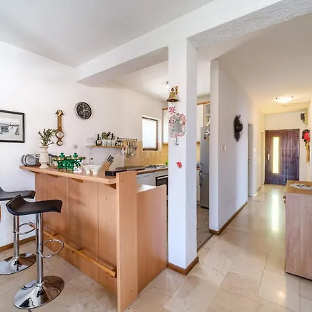 House With A Parking Space Sutivan, Brac - 23075 Σπίτι διακοπών *